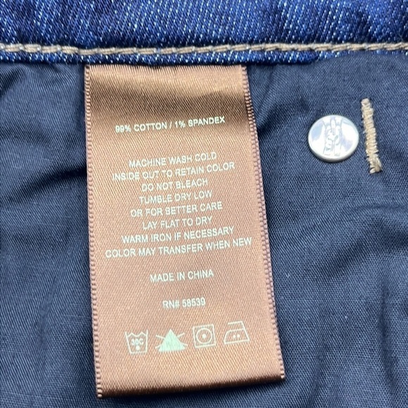 Kut From The Kloth Bermuda Shorts Mid Rise Size 8P - Picture 9 of 16